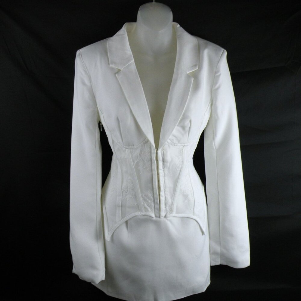 NWT Pretty Little Thing Premium White Lace Corset Detail Blazer Dress 12 - Picture 2 of 9